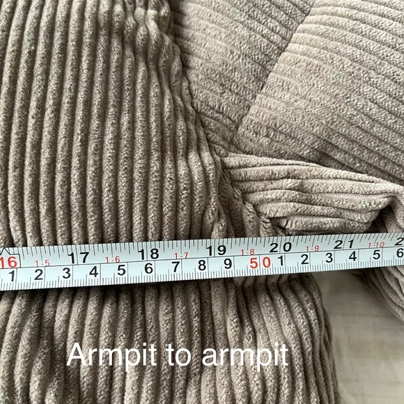 aritzia corduroy puffer - Picture 10 of 15